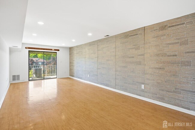 Building Photo - 1719 Raspberry Ct