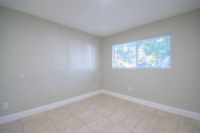 Building Photo - 508 N 23rd St