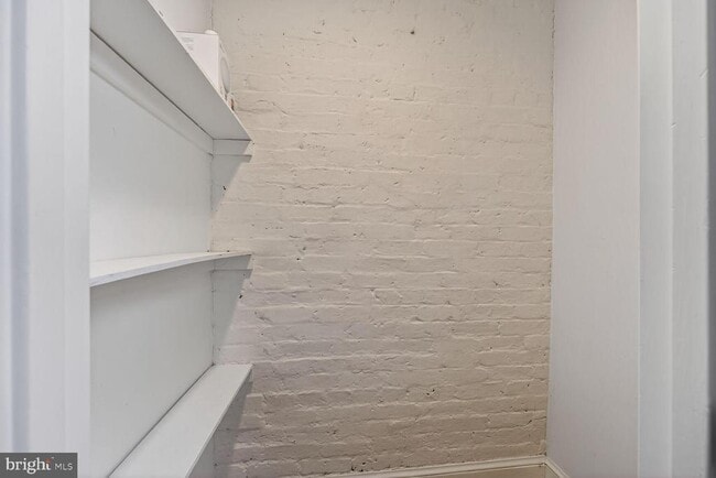 Building Photo - 2007 Kalorama Rd NW