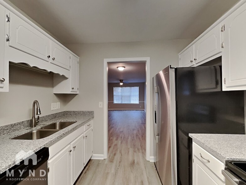 Building Photo - 453 Westgate Blvd