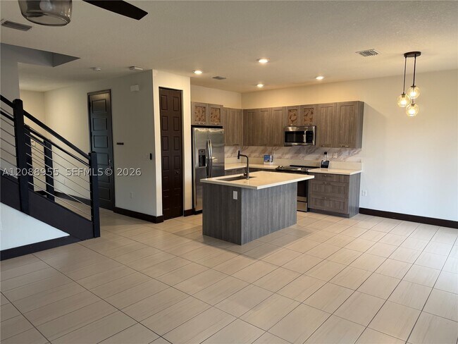 Building Photo - 16004 NW 91st Ct