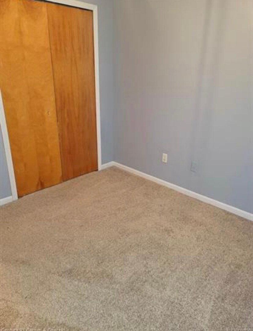 Building Photo - 24026 Wedgewood Cir