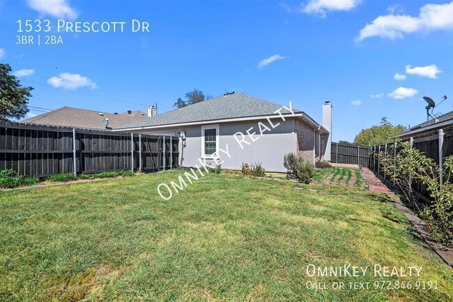 Building Photo - 1533 Prescott Dr