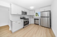 Building Photo - 621 S 5th St