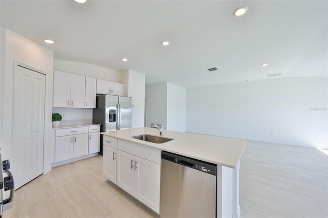 Building Photo - 12418 RADIANT CRYSTAL ROSE