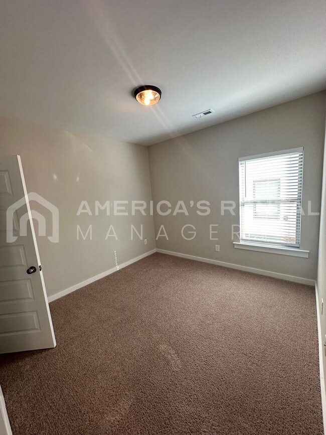 Building Photo - Home for Rent in Cullman, AL… Available NOW!!!