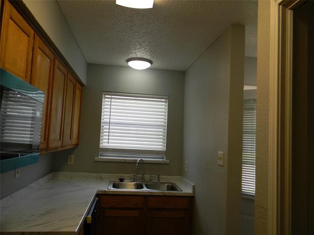 Building Photo - 2040 Minnie Dr