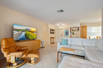 Building Photo - 7423 Dickens Dr