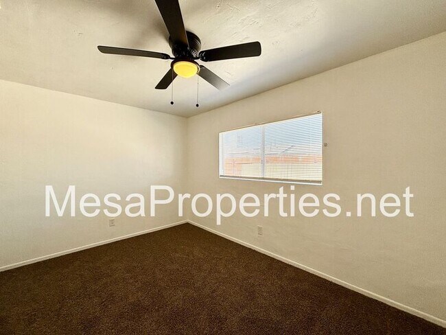 Building Photo - 16142 Orange St