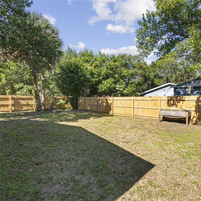 Building Photo - 4220 E Powhatan Ave