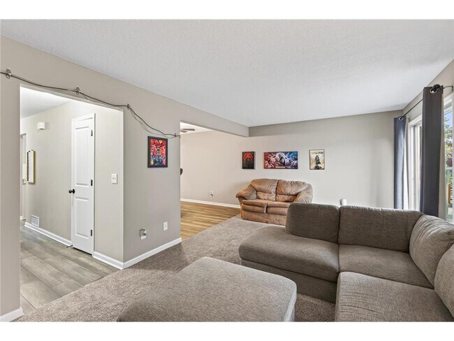 Building Photo - 459 Mailand Ct