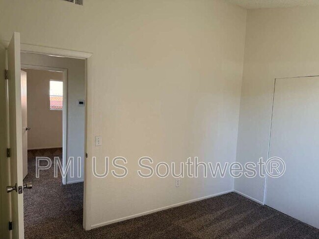 Building Photo - 364 Rio Grande Ct