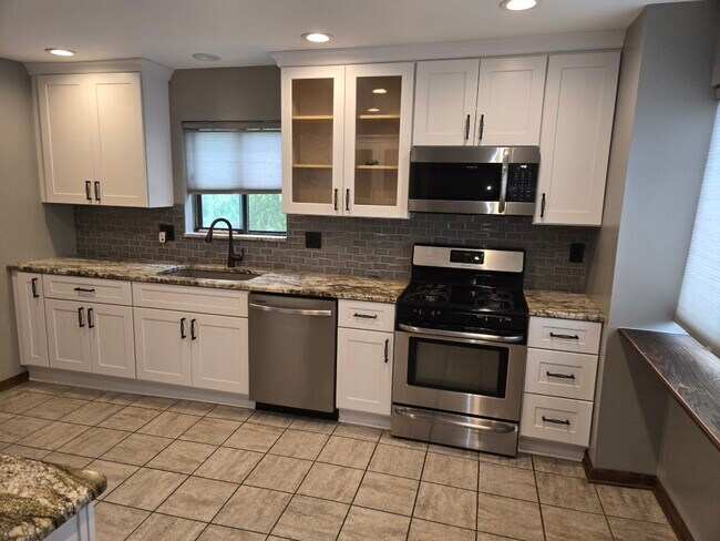Building Photo - 6136 Palomino Ct