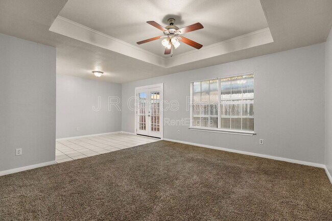 Building Photo - 10217 Hyacinth Ln