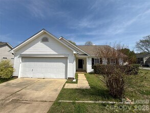 Building Photo - 14300 Menifee Dr