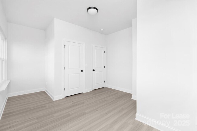 Building Photo - 9431 Weston Woods Ln