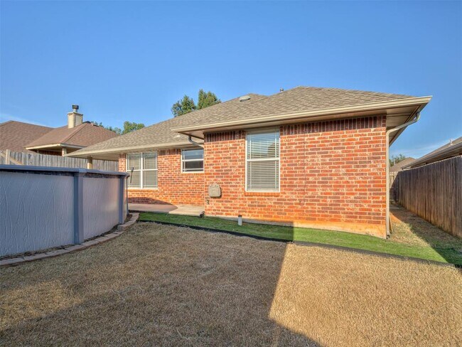 Building Photo - 12276 SW 10th St