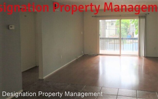 Building Photo - 2 br, 1.5 bath House - 3015 Division St. #211
