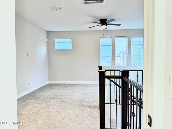 Building Photo - 1732 W Myrna Ln