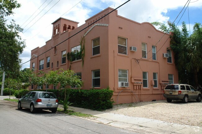 Building Photo - Embassy Arms