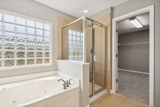 Building Photo - 12677 Pine Marsh Way