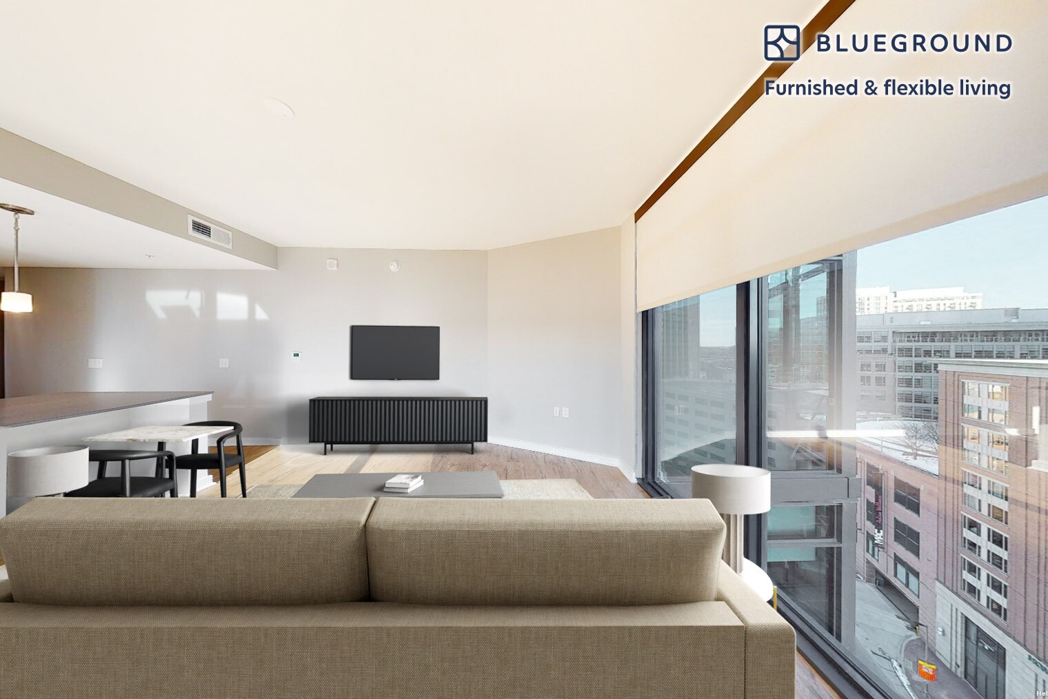 Building Photo - 555 S President St