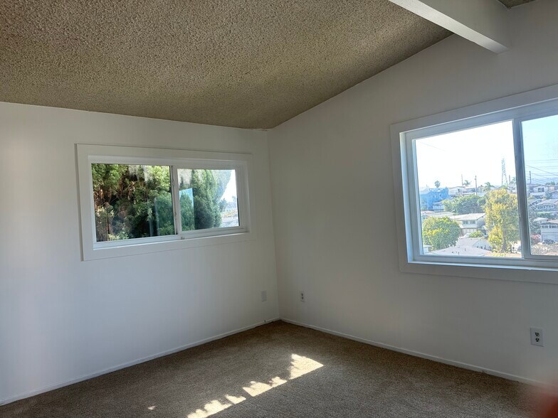 Building Photo - 1642 Carlson Ln