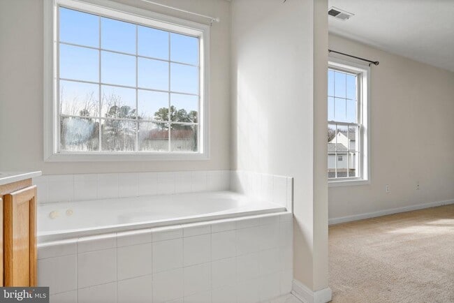 Building Photo - 21443 Hillary Ct