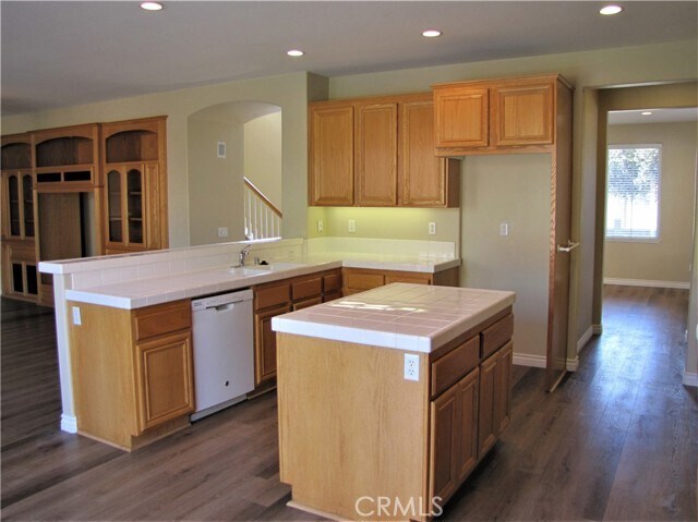 Building Photo - 7342 Corona Valley Ave