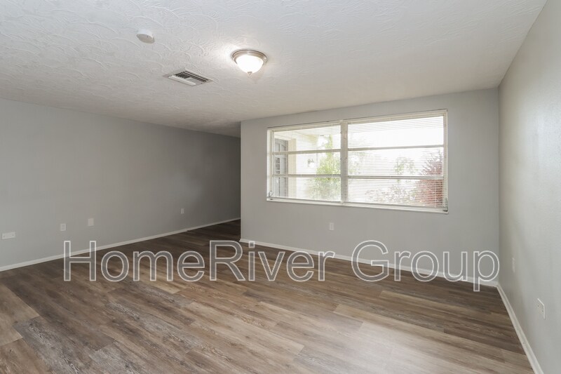 Building Photo - 9410 Cochise Ln