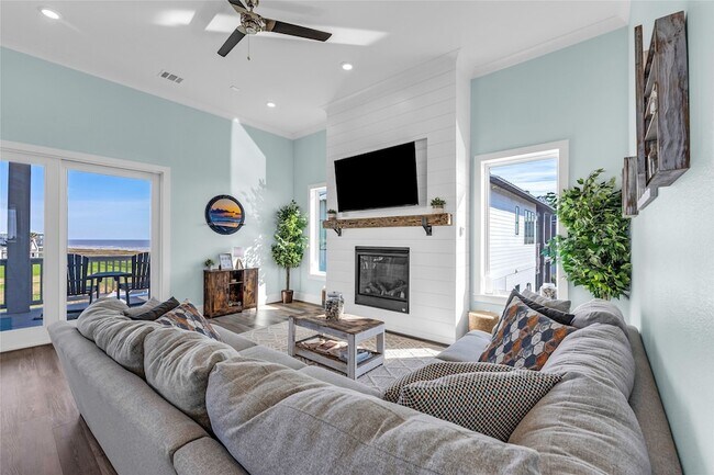 Building Photo - 312 Seagrass