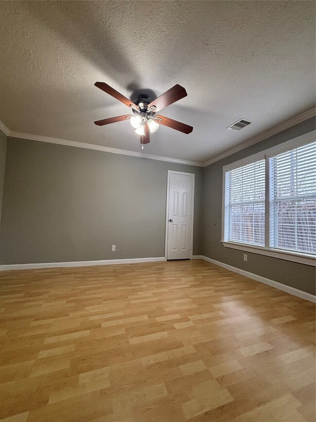 Building Photo - 2841 Wagon Trail Rd