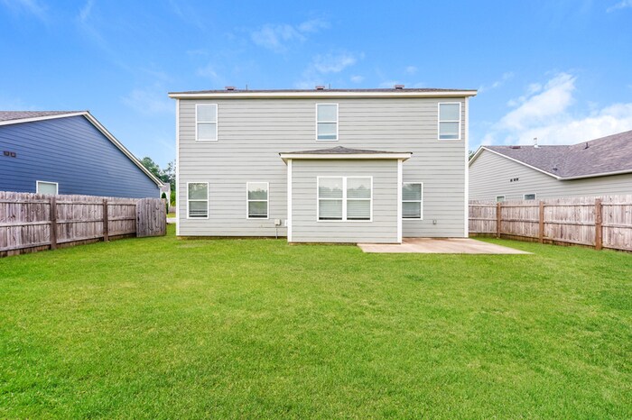 Building Photo - 5587 Timber Leaf Lp