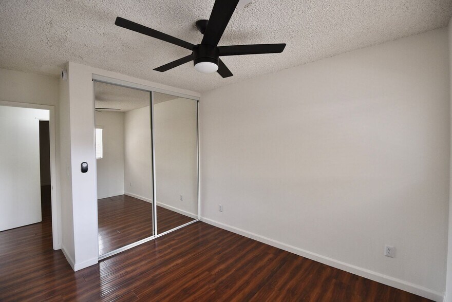 Building Photo - 5455 Bellingham Ave
