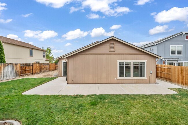 Building Photo - Currently being enjoyed by another resident - Available for move-in April 5th. Accepting tours fo...