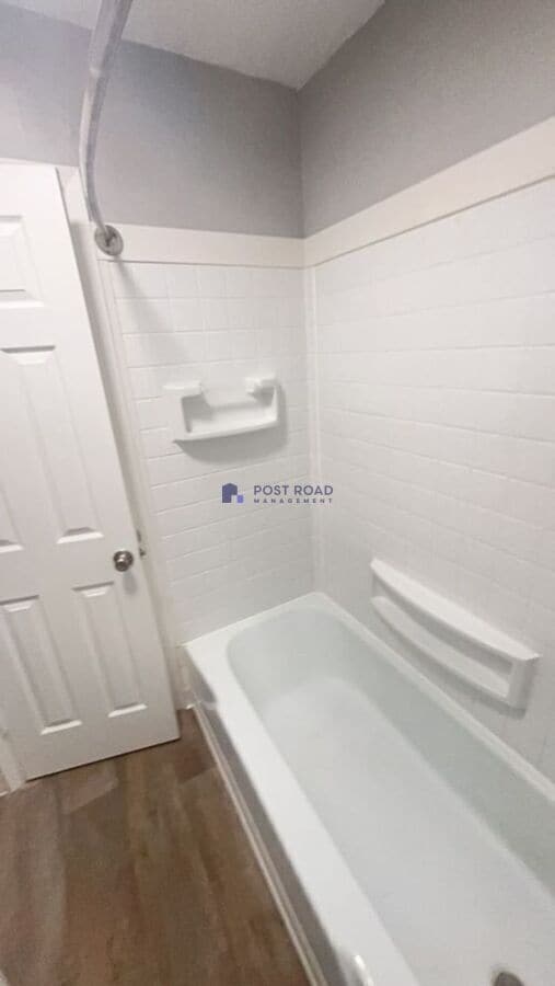 Building Photo - 515 W 27th St S