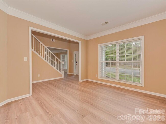 Building Photo - 5607 Fulton Ridge Dr