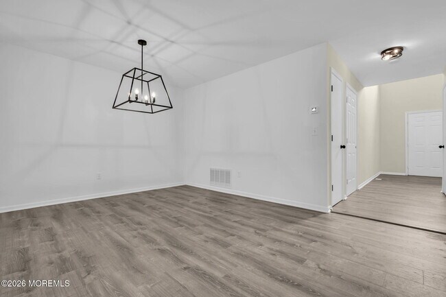 Building Photo - 58 Vincent Ct