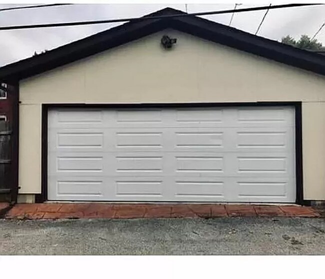 Building Photo - 4529 Arco Ave