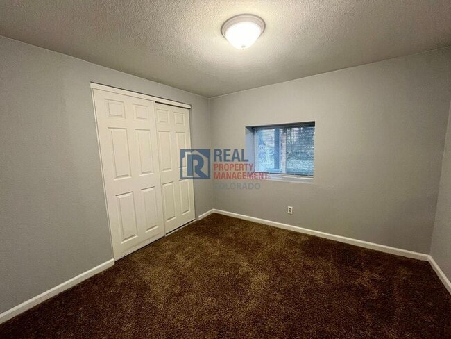 Building Photo - 1614 Manitou Blvd