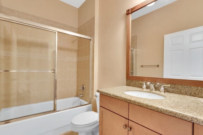 Building Photo - 3043 Hartridge Ter