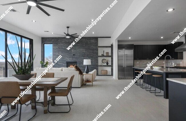 Building Photo - Living on top of the world in Corrales!!!! Look at these views!!!!