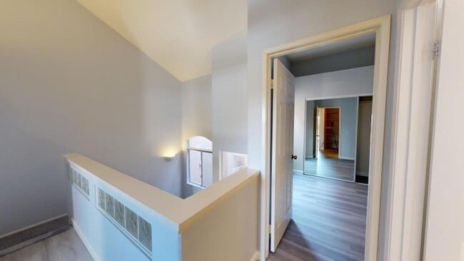 Building Photo - 7254 Shoreline Dr