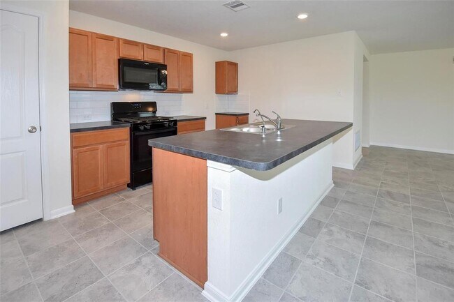 Building Photo - 11663 Rosewood Forest Ct