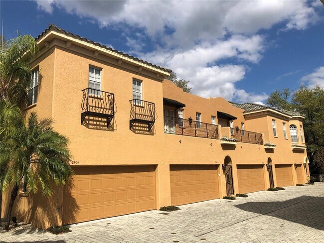 Building Photo - 2902 Hansen Manor Ln
