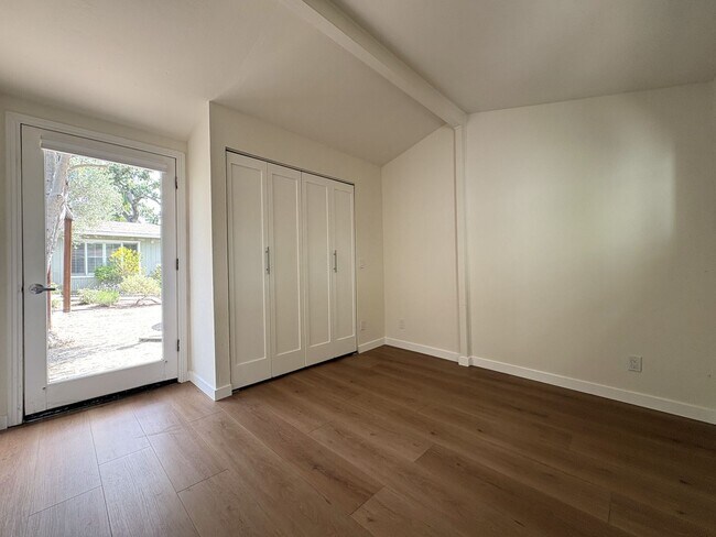 Building Photo - Exceptional Estate with Main Residence, Two ADUs & Office
