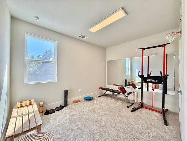 Building Photo - 7915 Floracita Ln