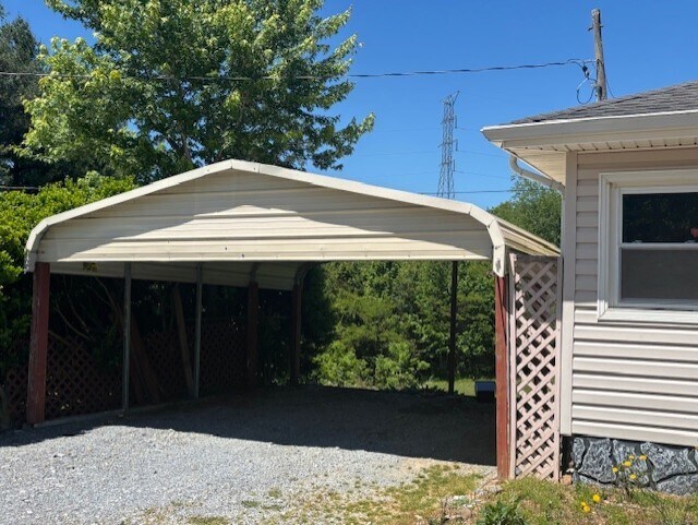 Building Photo - 132 Hensley Loop