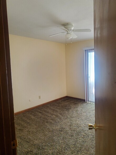 Building Photo - 1234 E Elm St