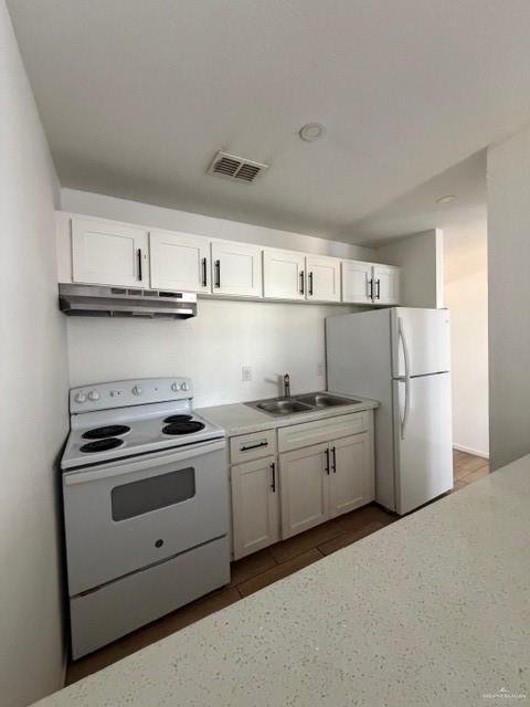 Building Photo - 5 E Schunior St